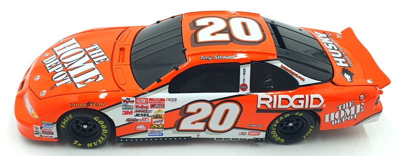 Action 1/24 Scale Diecast 101150 2001 Pontiac Grand Prix #20 Home Depot Stewart